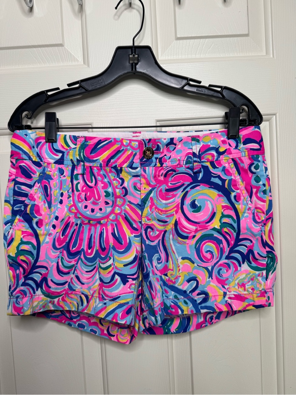 Lilly Pulitzer Callahan Short Psychedelic Sunshine Size 6